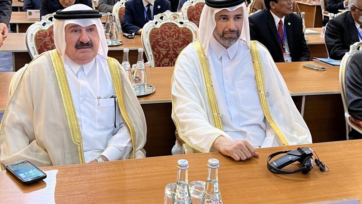 الوفد القطري المشارك بالمؤتمر