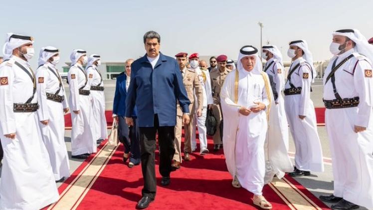 وزير الدولة للشؤون الخارجية خلال وداع رئيس جمهورية فنزويلا