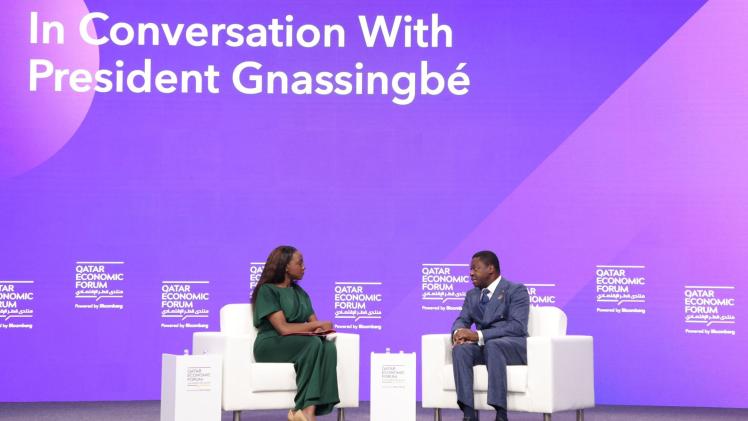 رئيس توغو أثناء الجلسة الحوارية