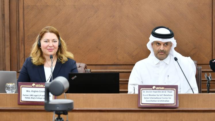 جانب من الندوة