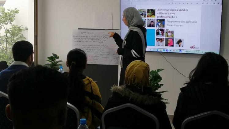 جانب من برامج التدريب