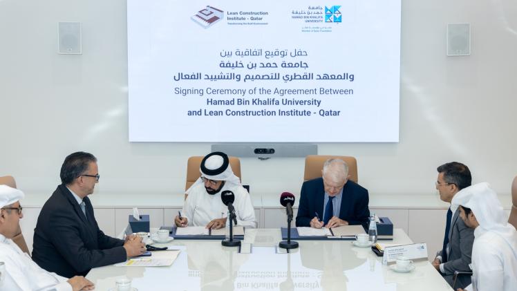 جانب من توقيع الاتفاقية