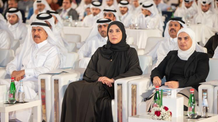 سعادة السيدة مريم العطية رئيس اللجنة الوطنية لحقوق الإنسان خلال افتتاح المؤتمر