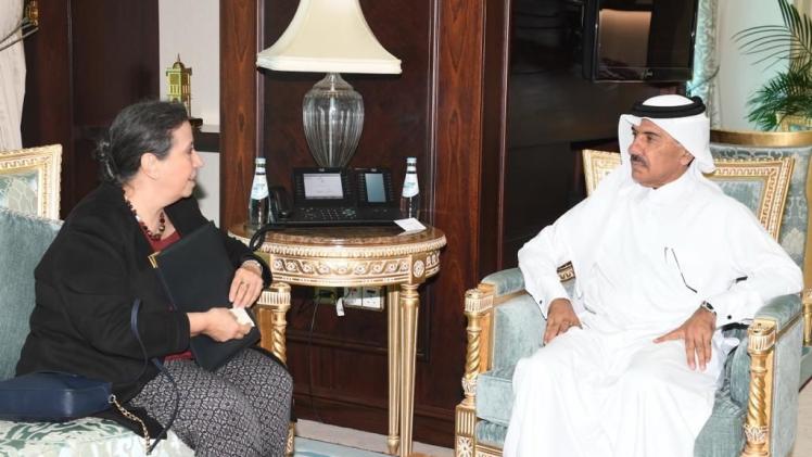 خلال تسلم اوراق اعتماد ممثل مكتب منظمة الصحة العالمية