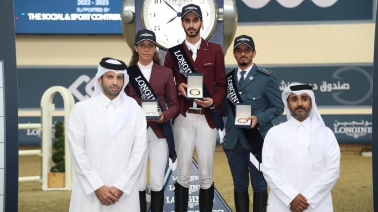 جانب من توزيع الجوائز