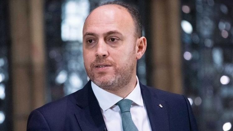 السفير الفلسطيني لدى لندن حسام زملط