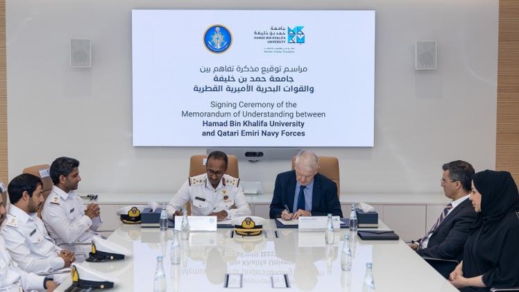 جانب من توقيع الاتفاقية