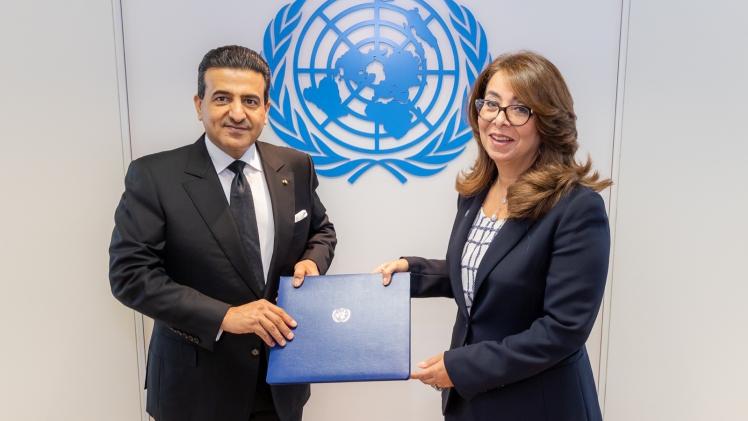 غادة والي والدكتور علي بن فطيس المري