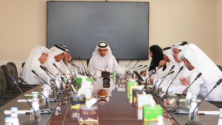 جانب من اجتماع اللجنة