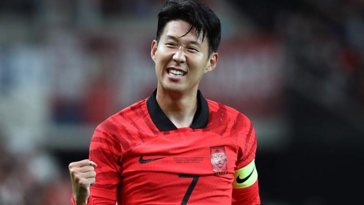 سون هيونج- مين قائد منتخب كوريا الجنوبية