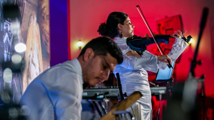 جانب من الفعاليات الفنية