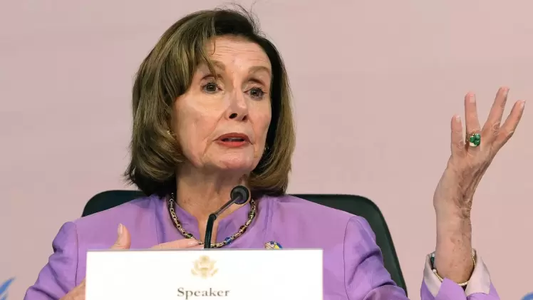 رئيسة مجلس النواب الأمريكي نانسي بيلوسي