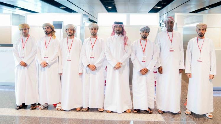 المتطوعون العمانيون المشاركون في مكتب لجنة حقوق الإنسان