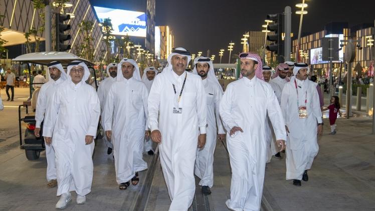 جانب من زيارة معالي رئيس مجلس الوزراء للمركز الإعلامي