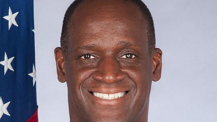 سعادة السيد تيمي ديفيس سفير الولايات المتحدة الأمريكية لدى الدولة