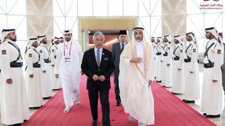 من مراسم استقبال ملك ماليزيا