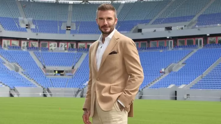 نجم كرة القدم الإنجليزية ديفيد بيكهام