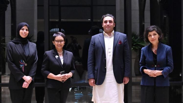 صورة على هامش الاجتماعات