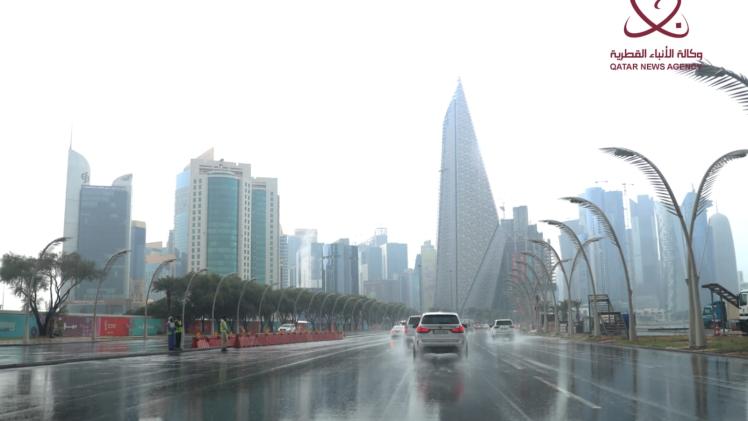 هطول الأمطار على الدفنة