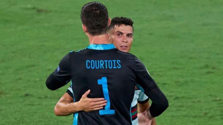 كريستيانو رونالدو وتيبو كورتوا