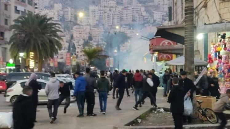 جانب من الوقفة الاحتجاجية