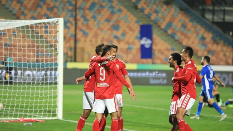 مباراة الأهلي وسموحة