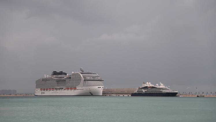 تعد هذه الزيارة الخامسة للسفينتين