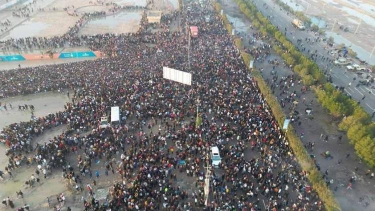 تدافع كبير من الجمهور العراقي لحضور النهائي