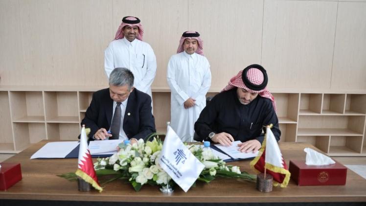 جانب من توقيع الاتفاقية