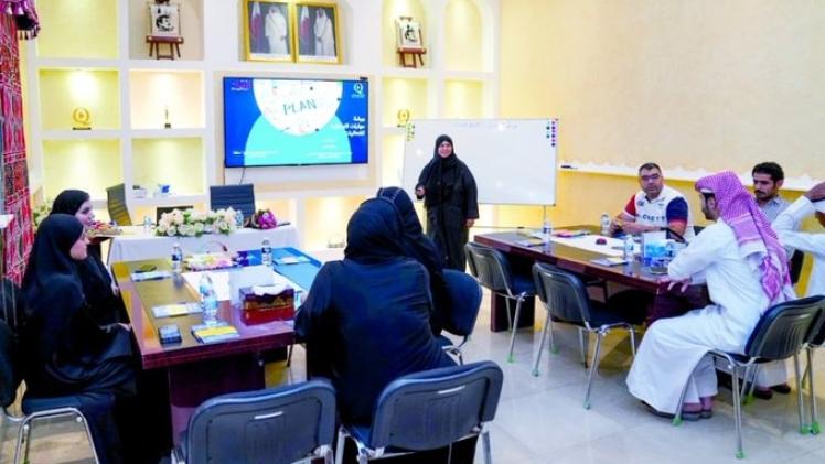 جانب من دورة المركز الإعلامي القطري