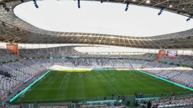 ملعب نيلسون مانديلا