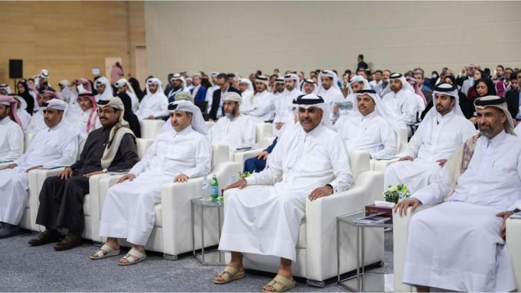 معالي الشيخ خالد بن خليفة بن عبدالعزيز آل ثاني رئيس مجلس الوزراء خلال افتتاح الكونجرس