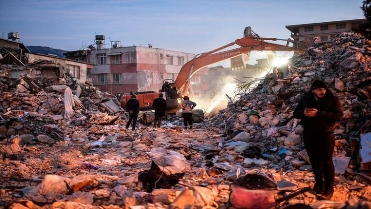آثار الزلزال المُدمر في تركيا