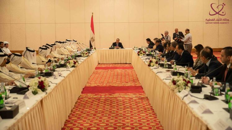 جانب من لقاء رئيس الوزراء المصري بممثلي غرفة قطر