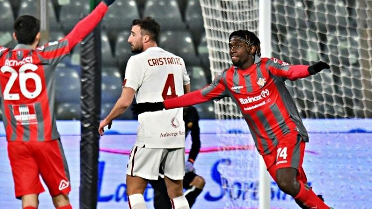 مباراة روما وكريمونيزي