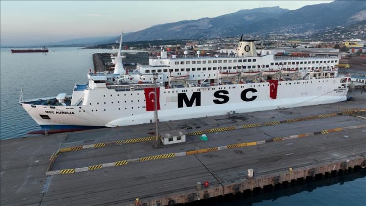 السفينة المخصصة لمتضرري الزلزال