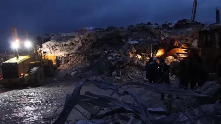 الطقس السيء يعوق عمليات الإنقاذ