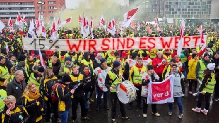 جانب من الوقفة الاحتجاجية