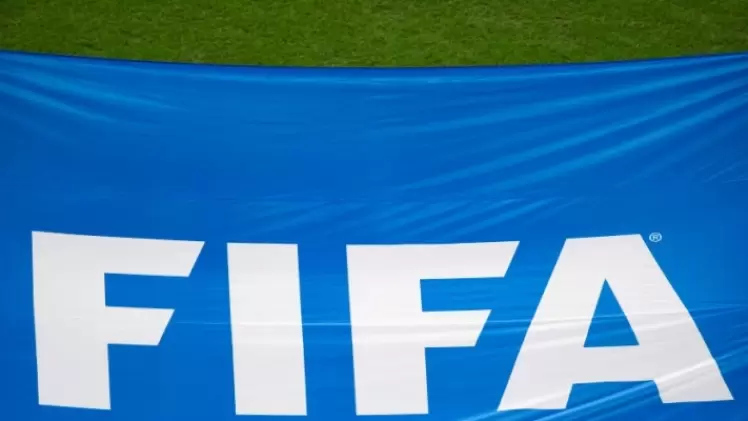 شعار الاتحاد الدولي لكرة القدم "فيفا"