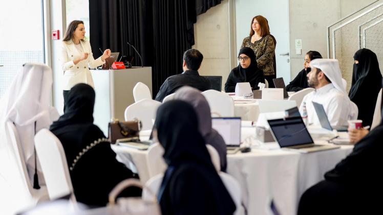 جانب من نقاشات ورش العمل