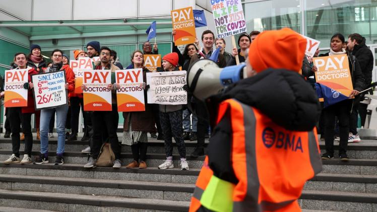 جانب من الوقفة الاحتجاجية