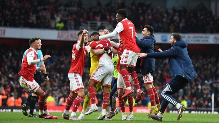 فرحة لاعبو أرسنال