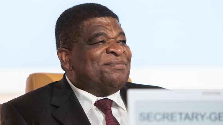 سعادة السيد مارتن تشونغونغ