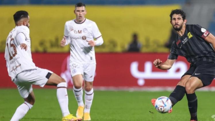 مباراة سابقة بين الاتحاد والشباب.jpeg