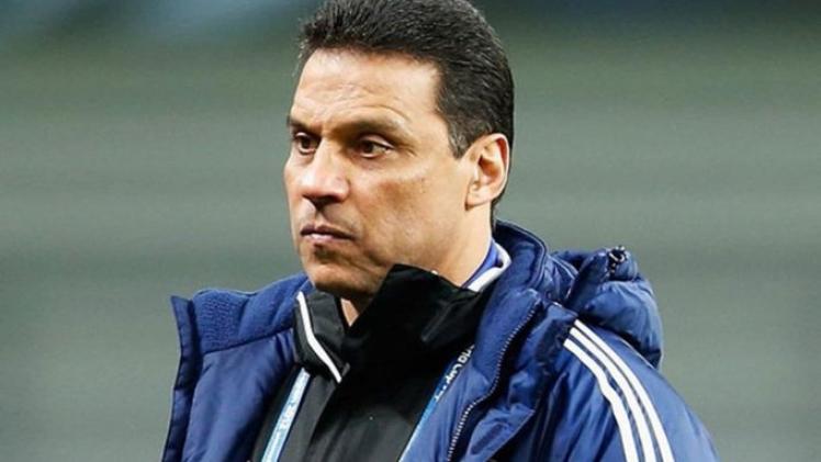 حسام البدري المدير الفني لفريق الصفاقسي التونسي