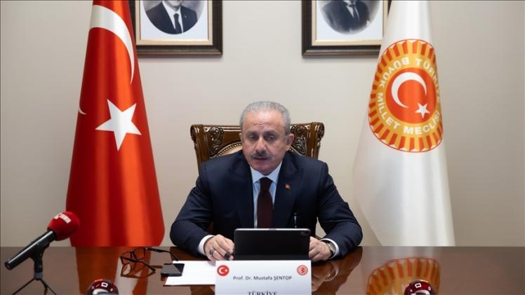 رئيس البرلمان التركي مصطفى شنطوب