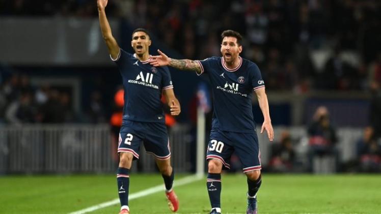 ليونيل ميسي وأشرف حكيمي