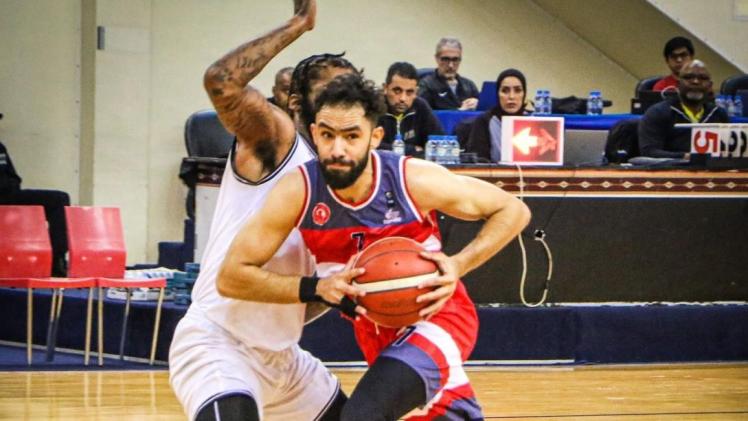 مباراة سابقة لفريق العربي