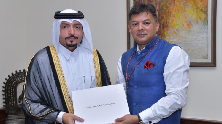 جانب من تسليم أوراق الاعتماد