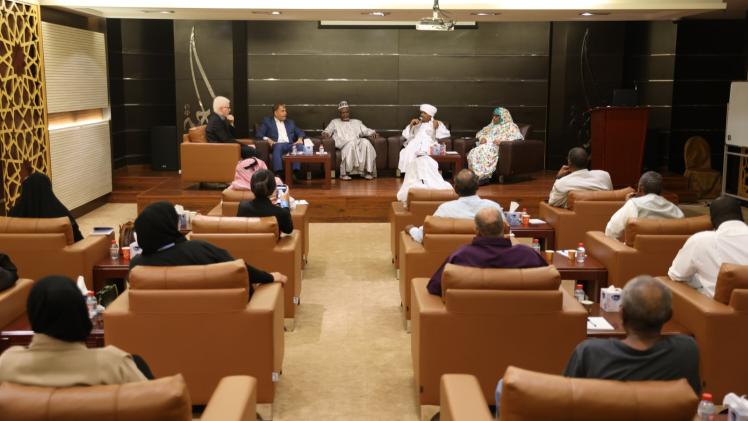 جانب من جلسة الاحتفاء باليوم العالمي للتنوع الثقافي